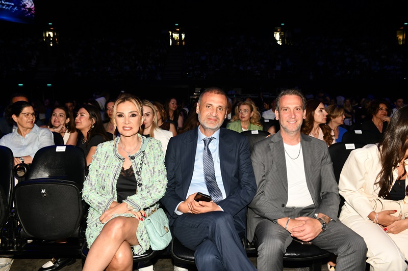 Bilfenli Ö�renciler Levent YÜKSEL �le Ayn� Sahnede!